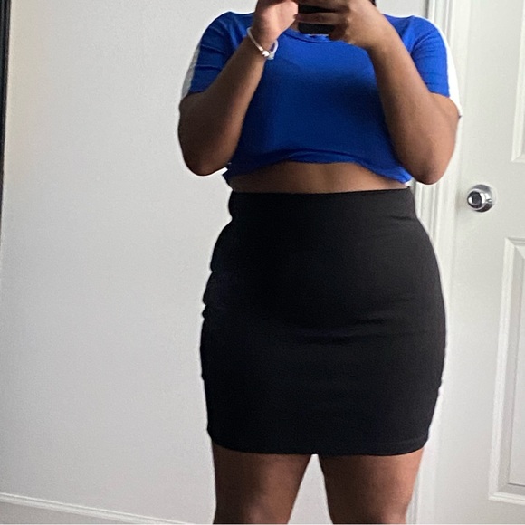 💜30% off sale💜 Windsor | Black bodycon skirt - Picture 6 of 6